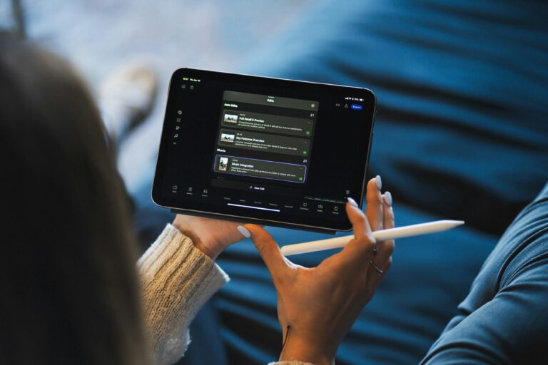 Hello World Featured Image